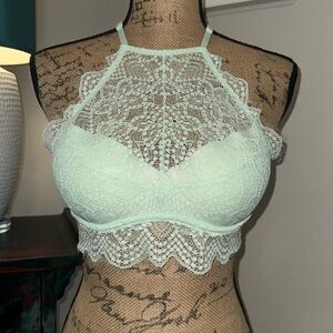 VS Pink Push-up Pigeonnant